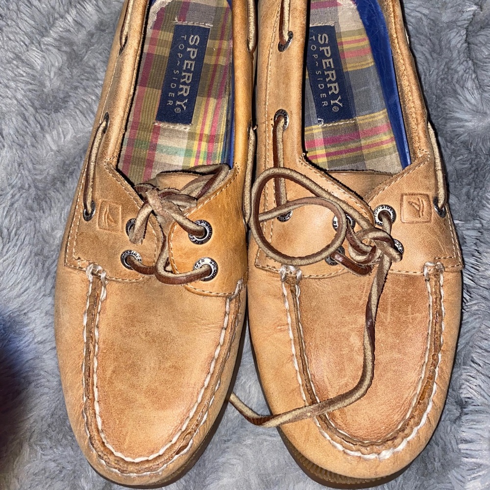 Women’s classic sperry